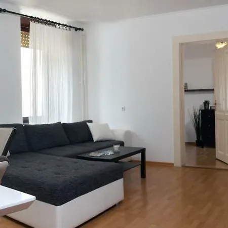 Apartament By The Castle Hill Lublana